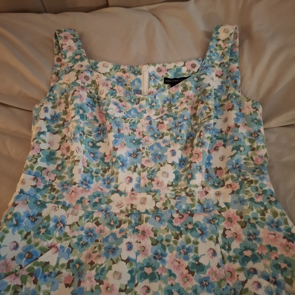 Madison Studio Women's Blue Floral Midi Dress